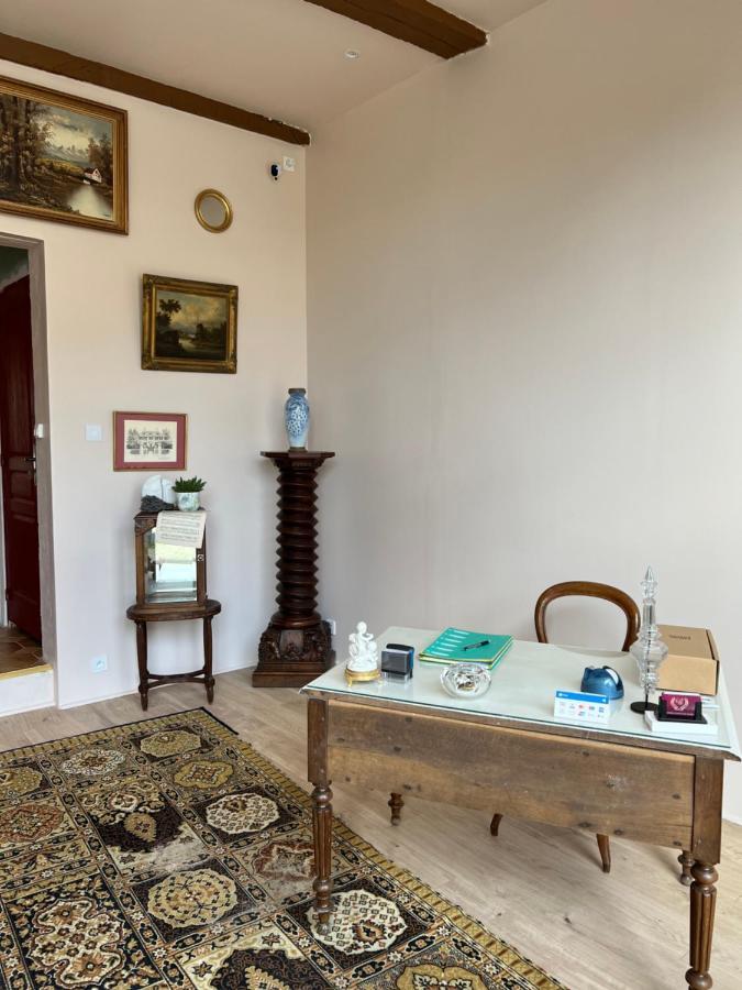 L'Escale Chambres Et Table D'Hotes Verdun-sur-le-Doubs Bagian luar foto