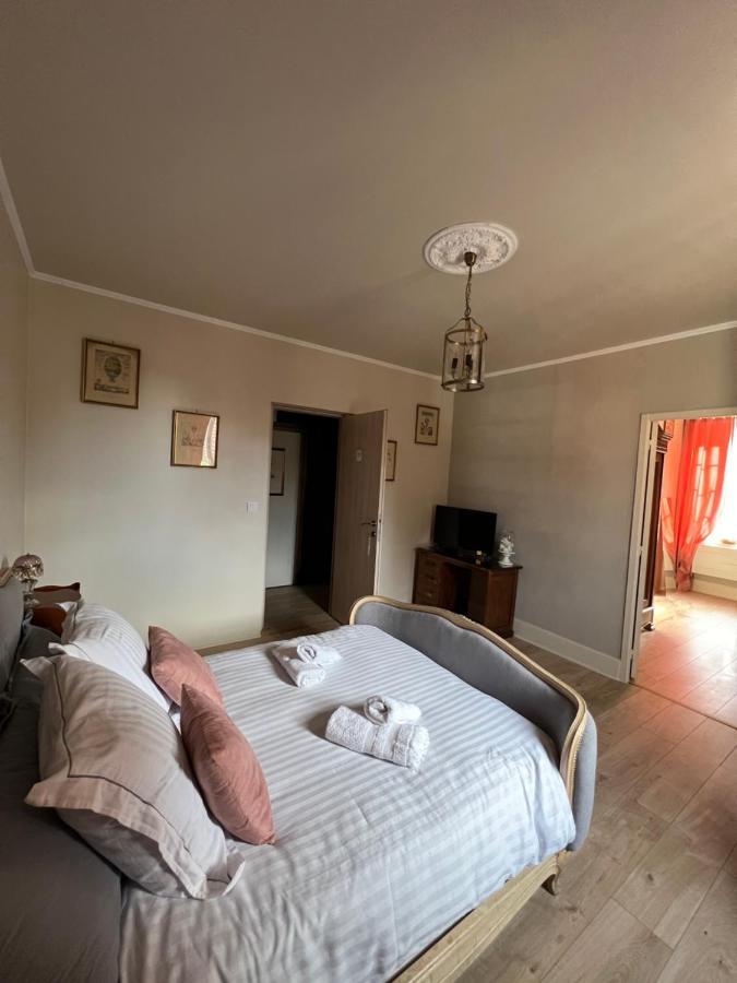 L'Escale Chambres Et Table D'Hotes Verdun-sur-le-Doubs Bagian luar foto