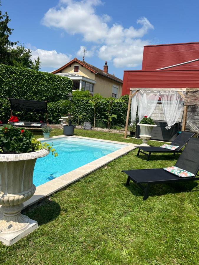 L'Escale Chambres Et Table D'Hotes Verdun-sur-le-Doubs Bagian luar foto